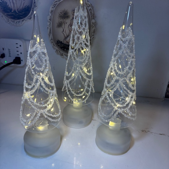 Set of 3 light-up glass cone tree, Tabletop decor Christmas tree - Picture 2 of 9